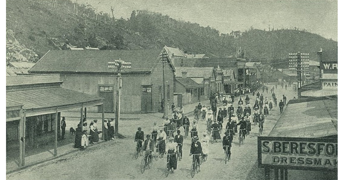 West Coast / Photography Historical MAD on New Zealand